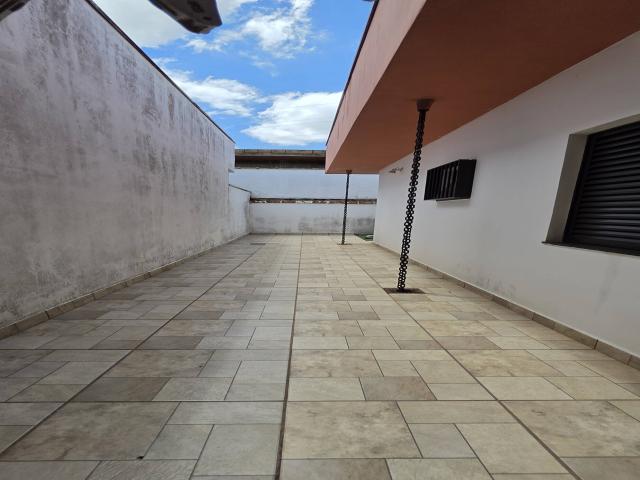 Casa para Venda em Registro - 4